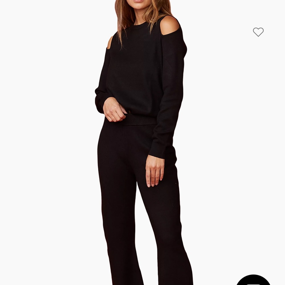 Monrow cold shoulder sweater, super soft